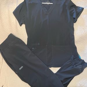 MEDCOUTURE SCRUB SET LIKE NEW!! DARK GREY